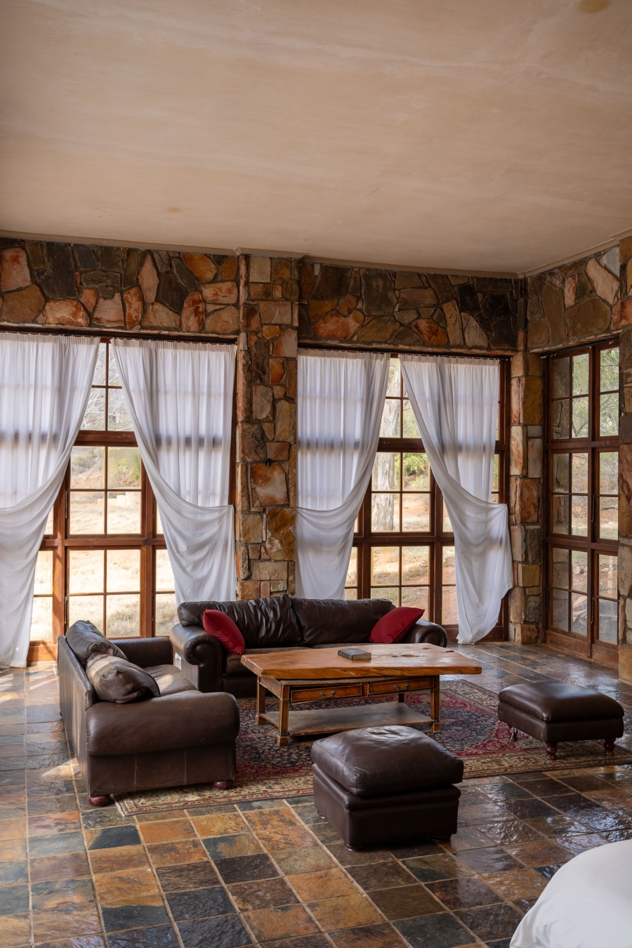 5 Bedroom Property for Sale in Uitenhage Rural Eastern Cape